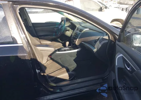 2015 Nissan Altima 2.5 S from USA, damaged, VIN 1N4AL3AP4FC439546